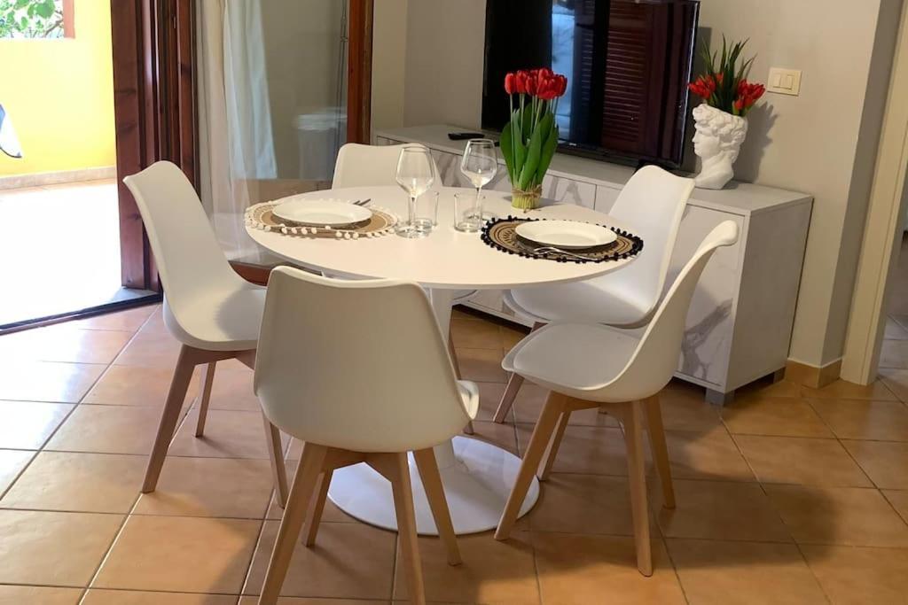 Nest House - Esclusivo Appartamento Marina Di Olbia- Mater Olbia - Beaches - Close To The Airport - Private Parking- Full Comforts - Exterior photo