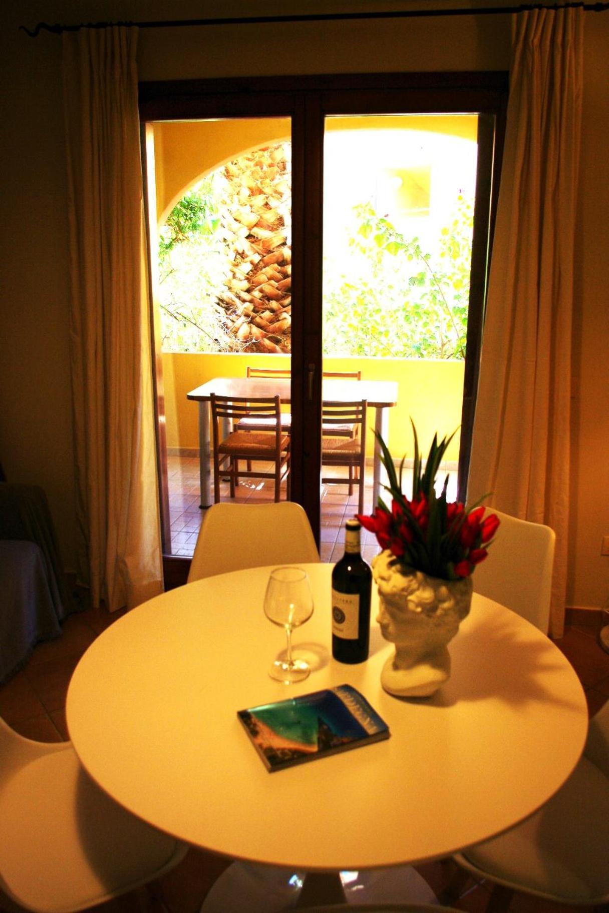 Nest House - Esclusivo Appartamento Marina Di Olbia- Mater Olbia - Beaches - Close To The Airport - Private Parking- Full Comforts - Exterior photo